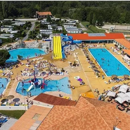 Mobil - 6 Pers - Les Charmettes **** لو ماثيز