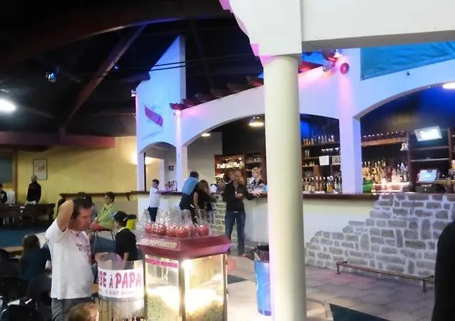 Campsite Mobil - 6 Pers - Les Charmettes **** Les Mathes